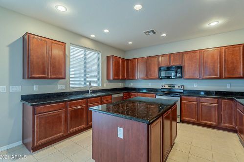 1638 Swan Pl, Chandler AZ  85286-5151 exterior