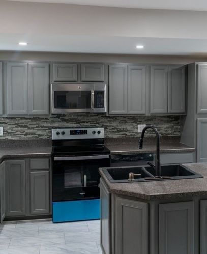 272 Connecticut Ave, Springfield MA  01104-1048 exterior