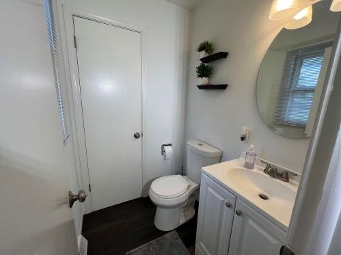 6754 51st St, Milwaukee WI  53223-6037 exterior