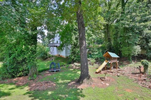 729 Crestview Ter, Gainesville GA 30501-3109 exterior