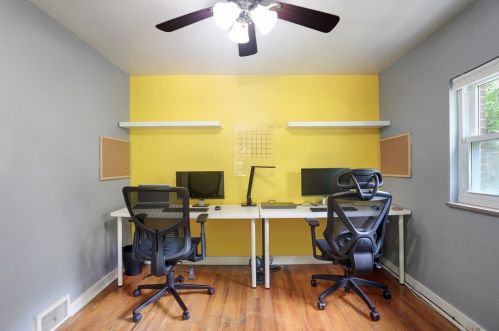 2617 Blackridge Ave, Pittsburgh PA 15235-4130 exterior