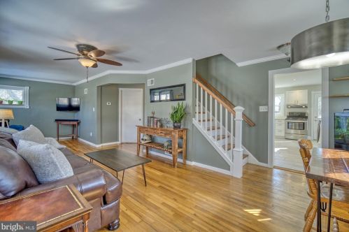 2109 Belle View Blvd, Alexandria VA 22307-1327 exterior