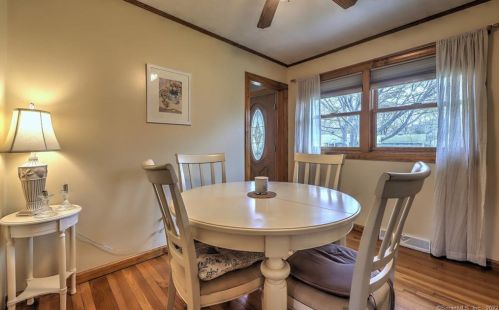 405 Rutland Rd, Milford CT 06461-1824 exterior