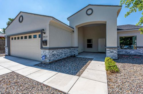 8822 4th St, Phoenix AZ  85020-2902 exterior