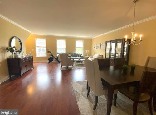 303 Admirals Way, Philadelphia PA  19146-5213 exterior