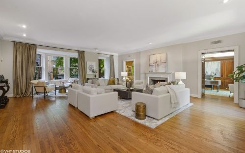 1442 Astor St, Chicago IL  60610-1615 exterior