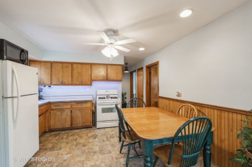 6236 Melvina Ave, Chicago IL 60638-4308 exterior