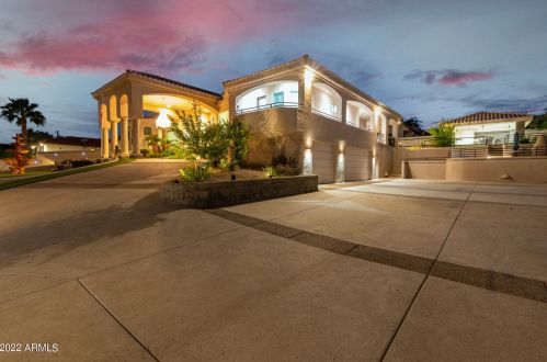 13816 18th St, Phoenix AZ 85022-2878 exterior