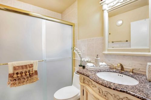 10 Dunlop Ct, Commack NY 11725-1773 exterior