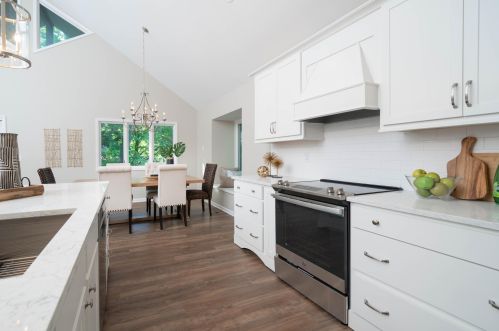 919 Essex Cir, Kalamazoo MI 49008-2349 exterior