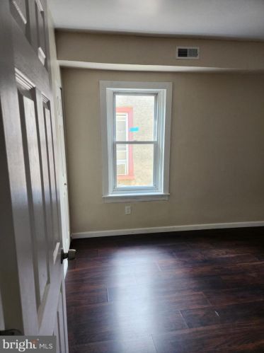 1351 Princess Ave, Camden NJ 08103-2910 exterior