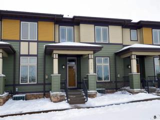 9324 Old Sauk Rd, Madison, WI 53562-4352