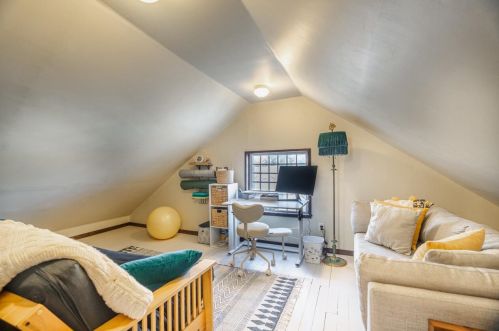 736 Hawthorne St, Grand Rapids MI 49503-3535 exterior