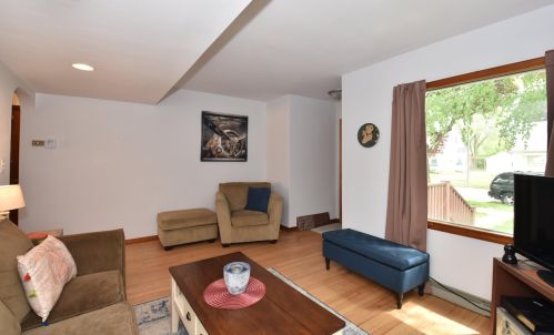 3817 87th St, Milwaukee WI  53222-2840 exterior