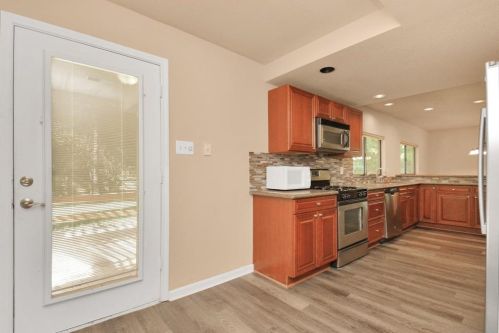 3202 Vlg Park Dr, Humble TX 77339-1919 exterior