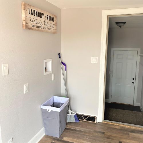 9126 Thurston Ave, Milwaukee WI  53225-2722 exterior