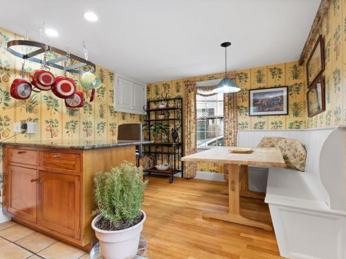 818 Centre St, Boston MA  02130-1530 exterior