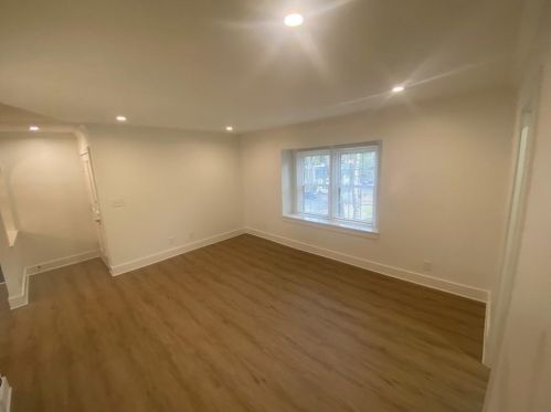 145 Amherst Pl, Atlanta GA  30327-4064 exterior