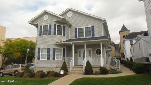 615 Mulberry St, Scranton, PA 18510-2010