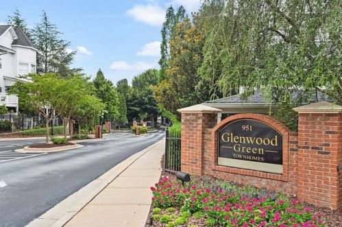 951 Glenwood Ave, Atlanta GA  30316-1885 exterior