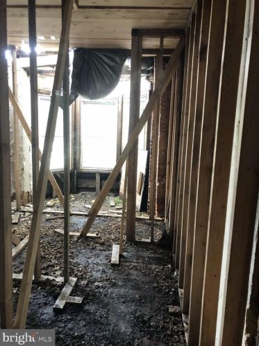 704 42 St, Philadelphia PA 19104-4442 exterior