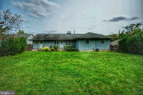 120 Gropp Ave, Trenton NJ 08610-2421 exterior