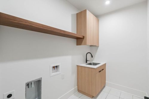 4645 Lake Forrest Dr, Atlanta GA  30342-2537 exterior