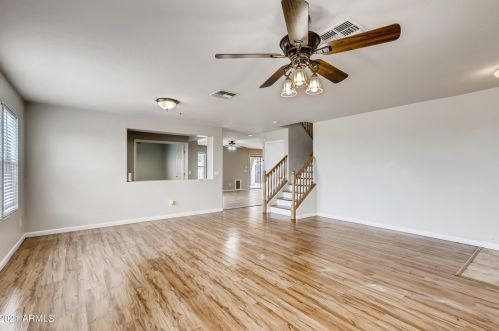 9009 6 St, Phoenix AZ 85020-3502 exterior