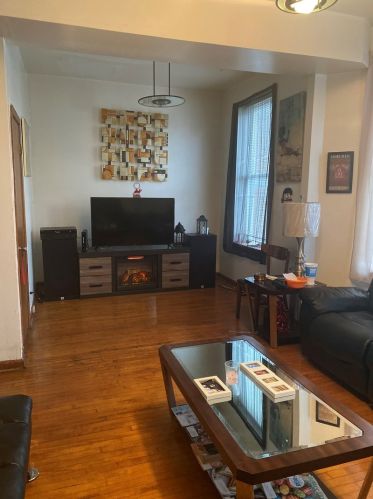 1824 Springfield Ave, Chicago IL 60647-4602 exterior