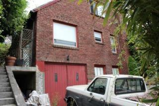 1958 10th Ave, Seattle WA  98146-2261 exterior