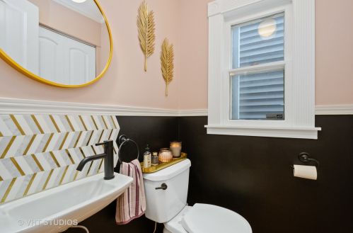 2734 Francisco Ave, Chicago IL 60629-3008 exterior