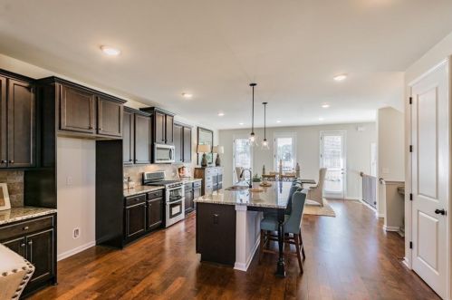 3988 Carver Cir, Atlanta GA 30360 exterior