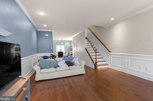 2325 Ellsworth St, Philadelphia PA  19146-2419 exterior