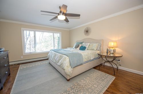 60 Buttonwood Dr, Huntington Station NY 11746-4803 exterior