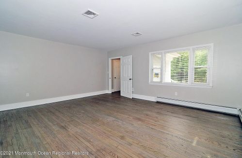 480 Veterans Hwy, Jackson Twp NJ 08527-5122 exterior