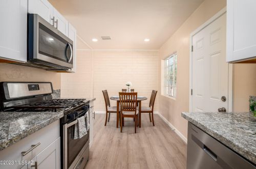 2617 Coconino Vis, Tucson AZ  85713-4002 exterior