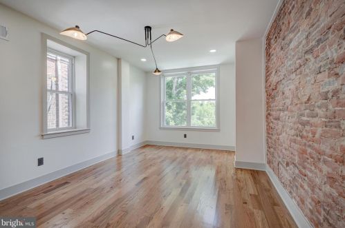 1025 51st St, Philadelphia PA  19143-4213 exterior