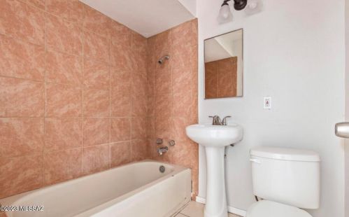 246 Tennessee St, Tucson AZ  85714-3042 exterior