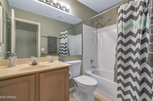 18463 5th Ave, Phoenix AZ  85023-6408 exterior