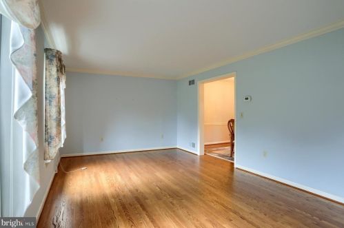 2005 Chapel Frg Dr, Lancaster PA 17601-1654 exterior