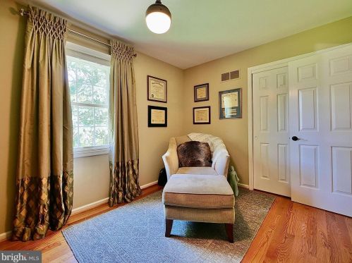 12 Michele Dr, Media PA 19063-1029 exterior