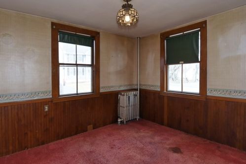 106 Ash St, Danvers MA 01923-2728 exterior