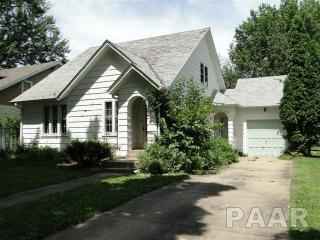 610 Beverly Ave, Macomb, IL 61455-3004