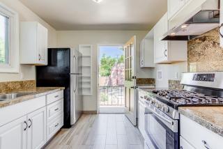 3933 Legion Ln, Los Angeles CA  90039-1424 exterior