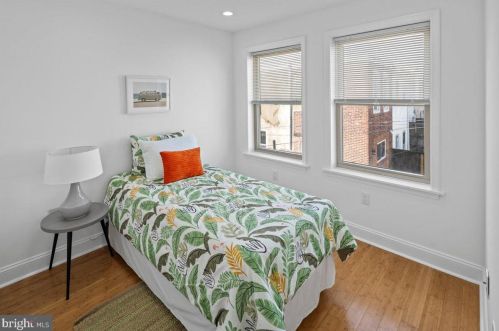 1932 4 St, Philadelphia PA 19122-2235 exterior