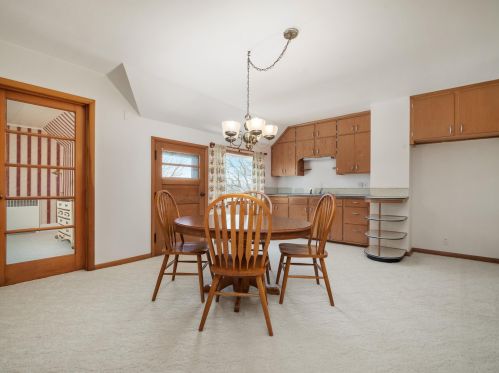 6208 Custer St, Manitowoc WI 54220-9285 exterior