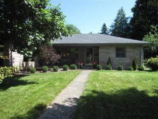 981 Celia Ln, Lexington, KY 40504-2259