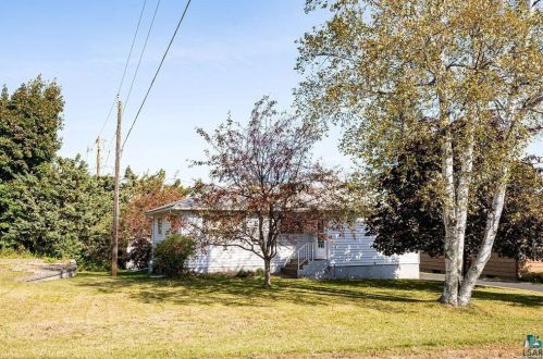 1929 Tyrol St, Duluth MN 55811-5333 exterior