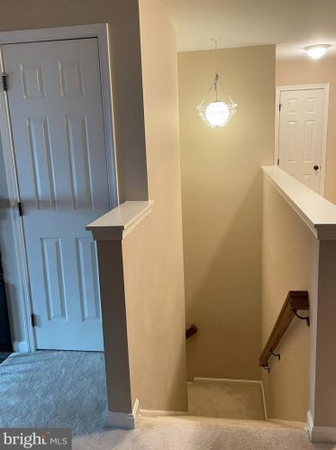 142 Merlin Dr, Hummelstown PA exterior