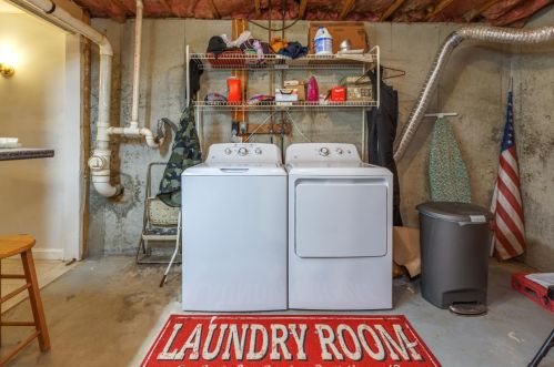 10 Whittaker Cir, Concord NH 03303-1589 exterior